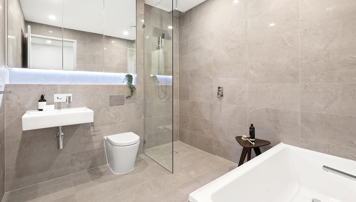 39b_roberts_st_st_peters_high_bathroom-1