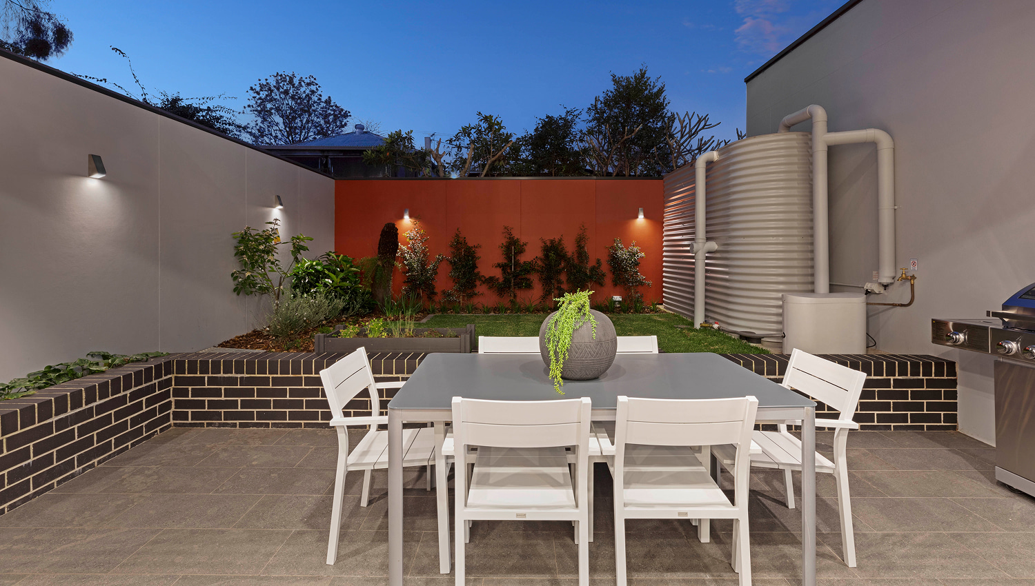 41b_roberts_st_st_peters_nsw_2044_australia_high_dusk_deck-1
