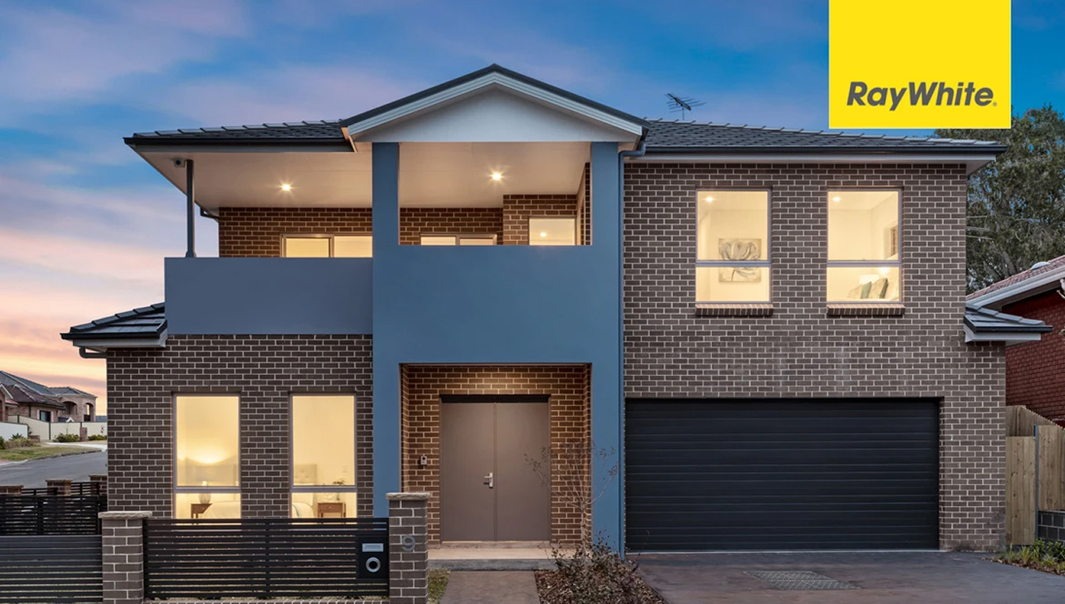 h1006-hires-16816-9hermingtontwilight-facade-web-1