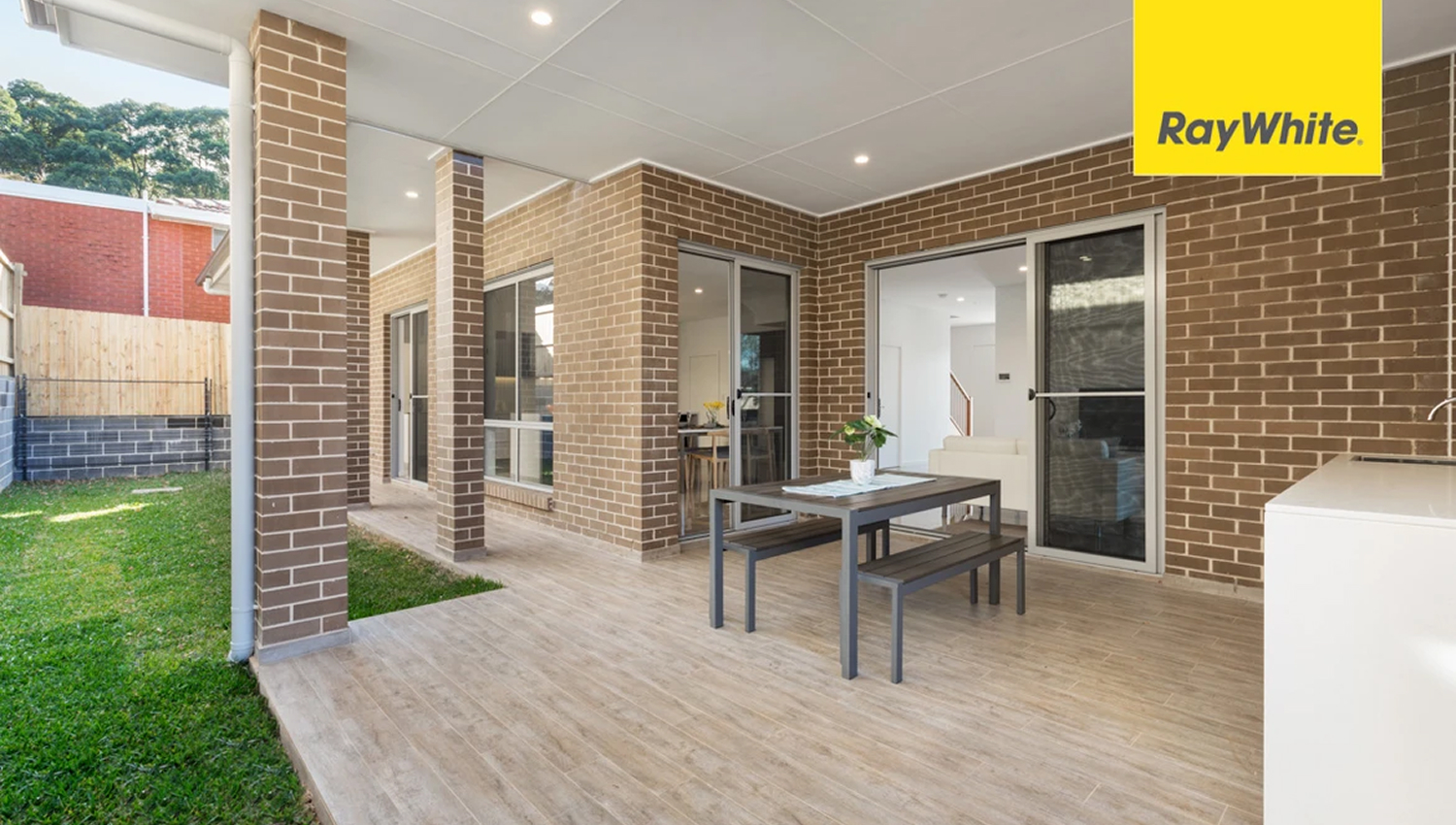 h1006-hires-32532-9hermington-deck-web-1