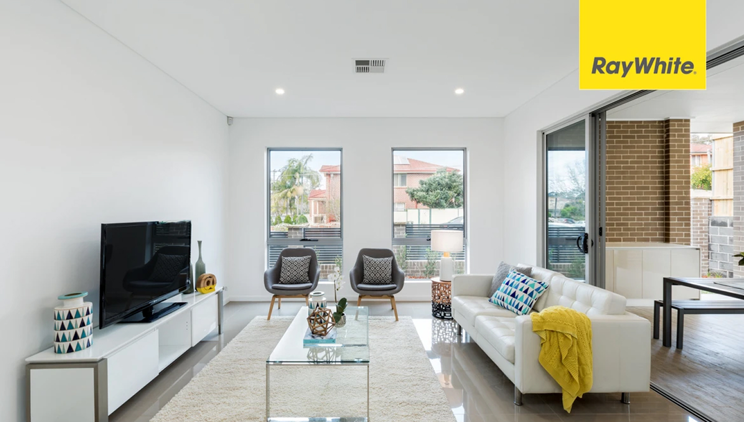 h1006-hires-9196-9hermington-lounge-web-1