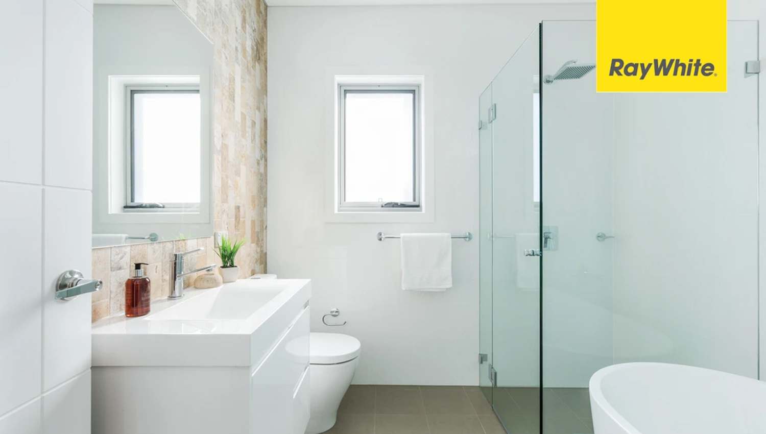 h1006-hires-9774-9hermington-bathroom-web-1
