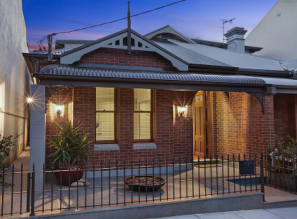 Oxford-St-48-Newtown-Dusk-Facade-1.jpg