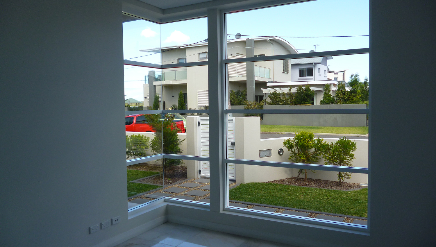 p1000206-1